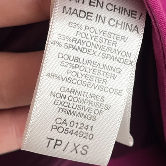 Twik (XS) dark pink tailored blazer with burgundy lining, EUC, by Simons. - Picture 5 of 16